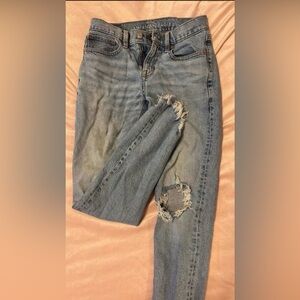 American Eagle Outfitters Light Blue Distressed Boyfriend Jeans